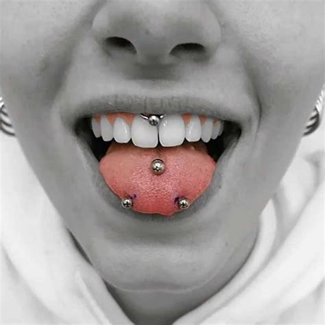 tongpiercing snake eye piercing|Everything To Know Before Getting A Snake Eyes。